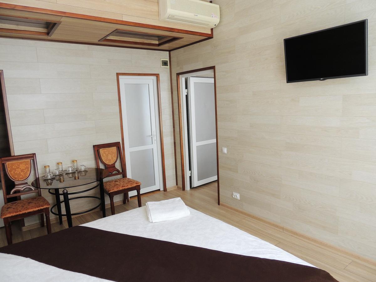Laguna Hotel Kostanay Eksteriør billede